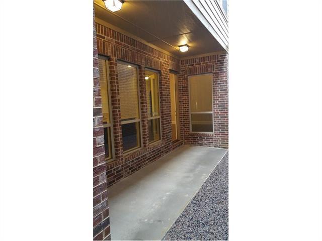 Building Photo - 466 Loma Alta Dr