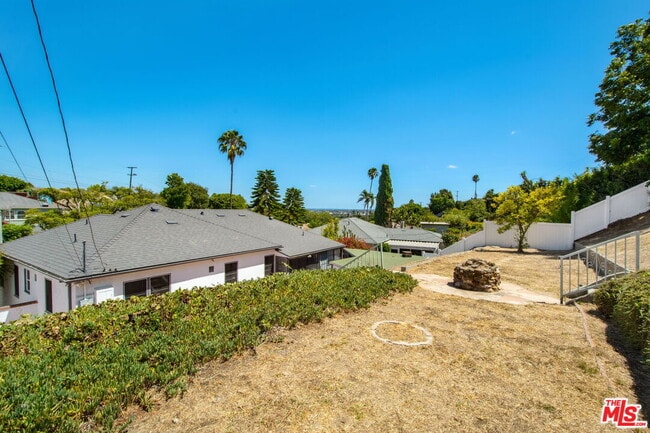 Building Photo - 5039 Marburn Ave