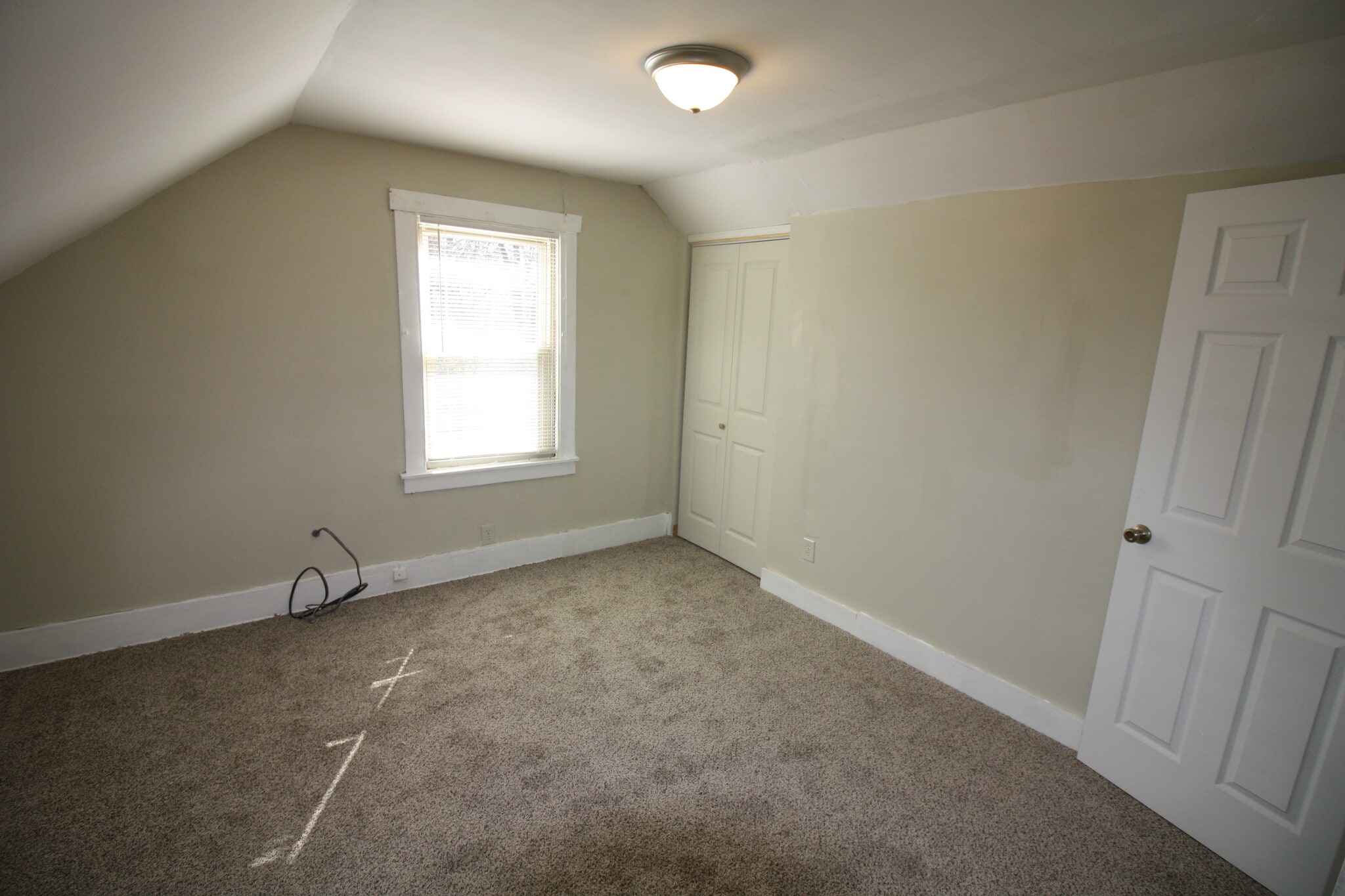 Building Photo - 2119 Feldman Ave