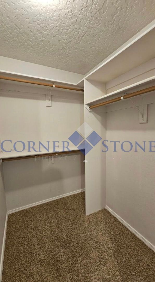 Building Photo - Cozy Nampa Home with Fenced Yard!