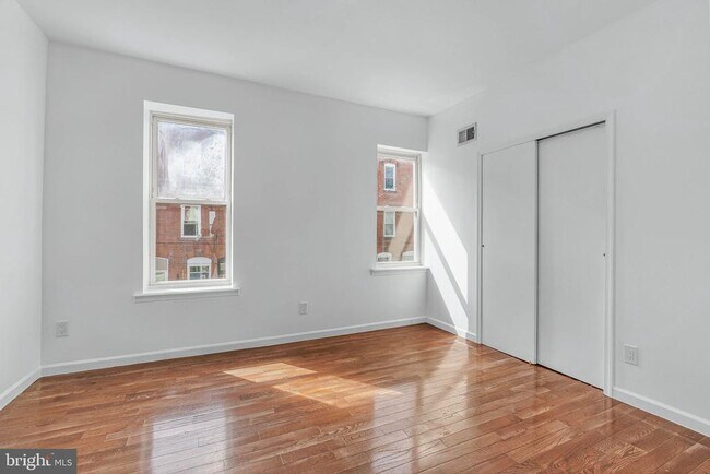 Building Photo - 1719 S 18th St