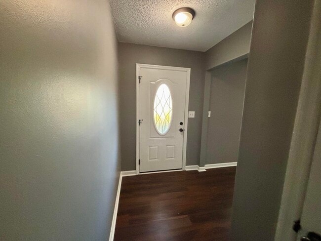 Building Photo - 2714 Fair Oak Ct