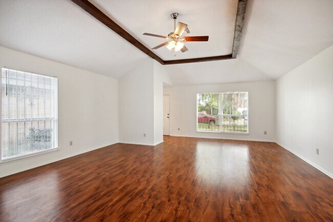 Building Photo - 13411 Creek Springs Dr