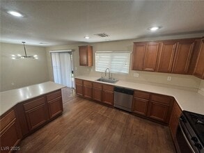 Building Photo - 10092 Trotter Peak St