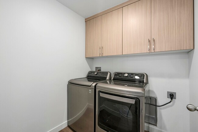 Building Photo - 904 S 850 W