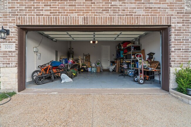 Building Photo - 3202 Mattie Grey Ln