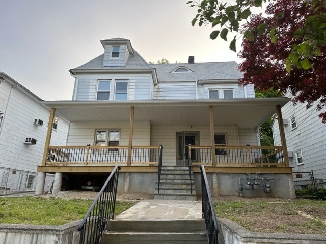 Building Photo - 274 Summit Ave