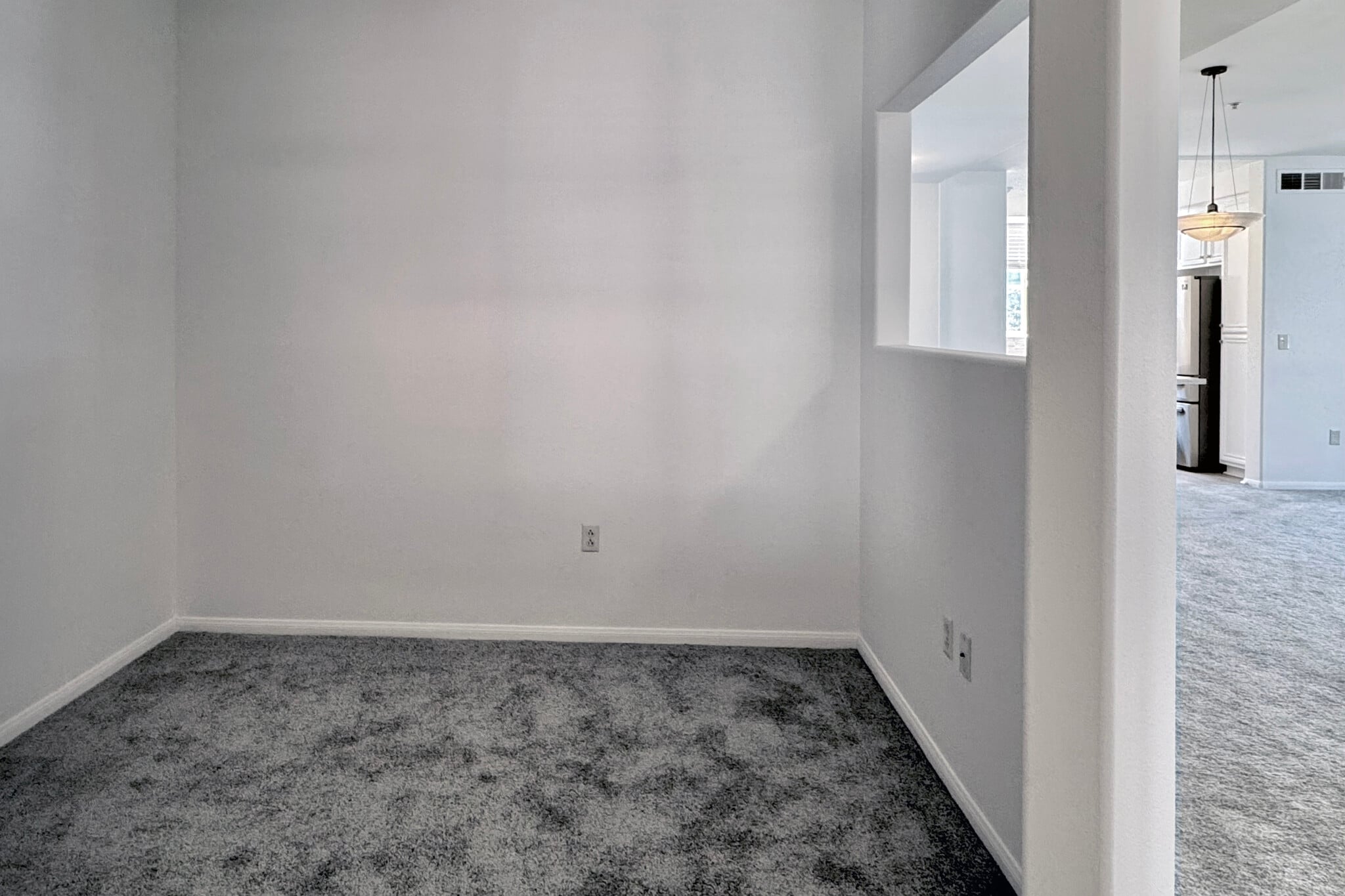 Building Photo - 235 Market St