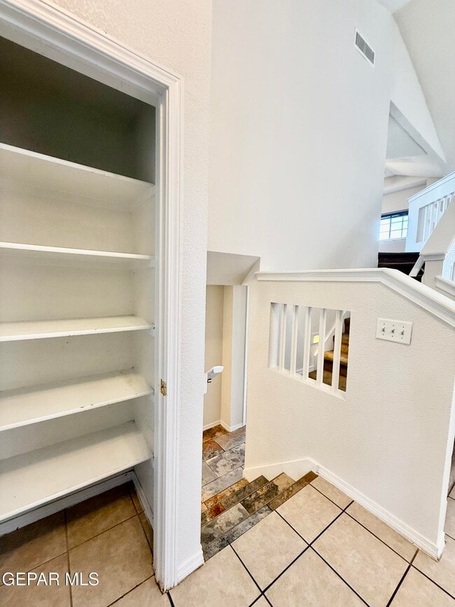Building Photo - 12720 Tierra Mina Dr