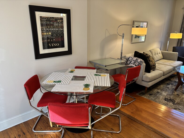 Building Photo - 375 Weaverville Rd