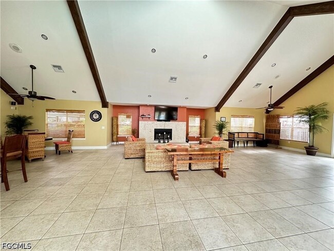 Building Photo - 12750 Equestrian Cir