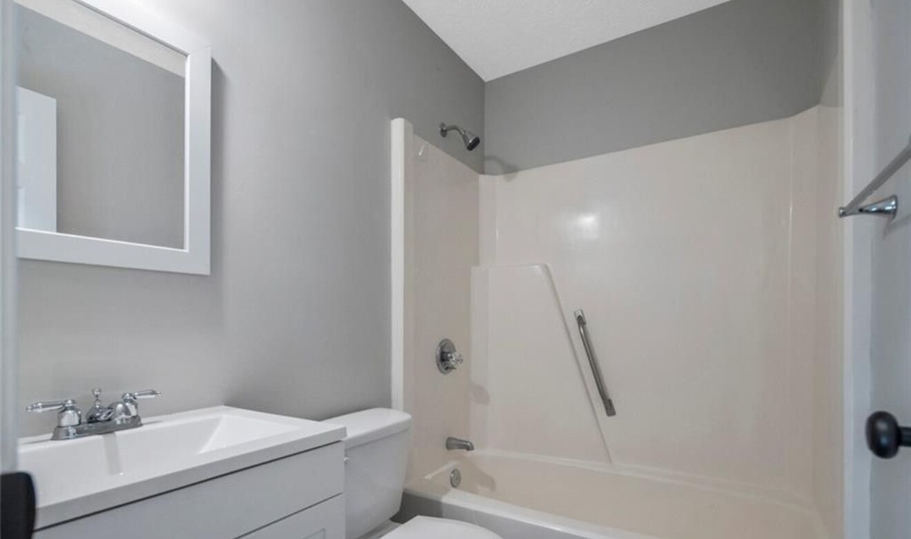 Building Photo - 9400 Gooden Dr