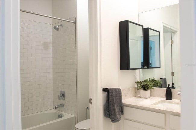 Building Photo - 10125 Campanula Ct