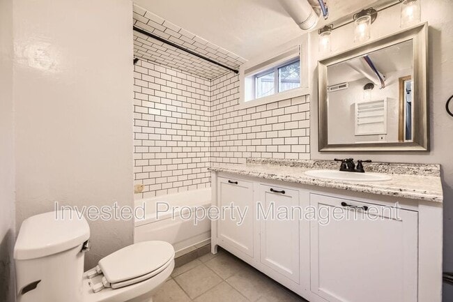 Building Photo - 8411 W 64th Pl