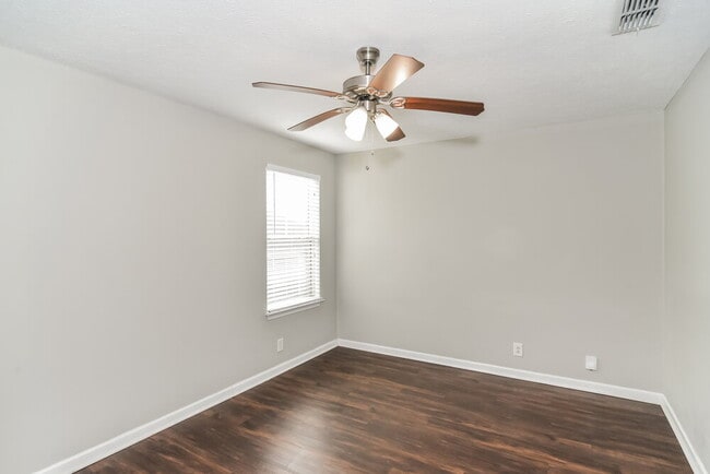 Building Photo - 3409 Smarty Jones Ct