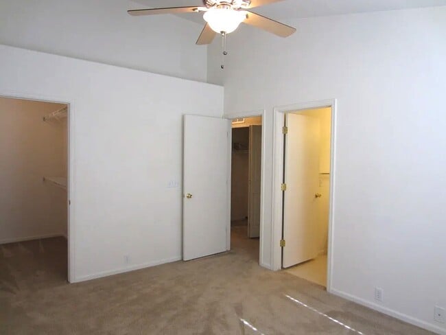 Building Photo - 5671 Ansel Dr