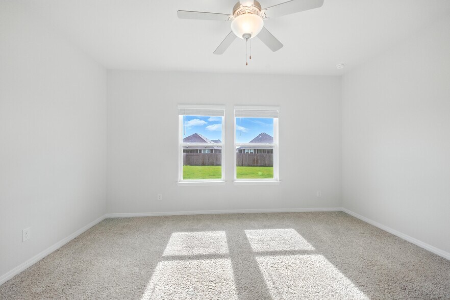 Building Photo - 104 Capella Way
