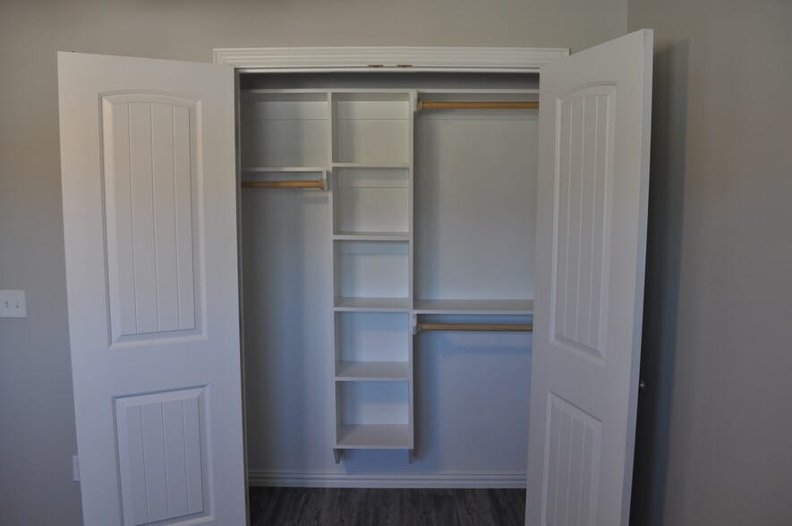 Building Photo - 118 Texoma Mdws