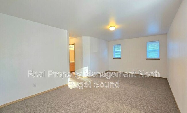 Building Photo - 5328 138th St NE