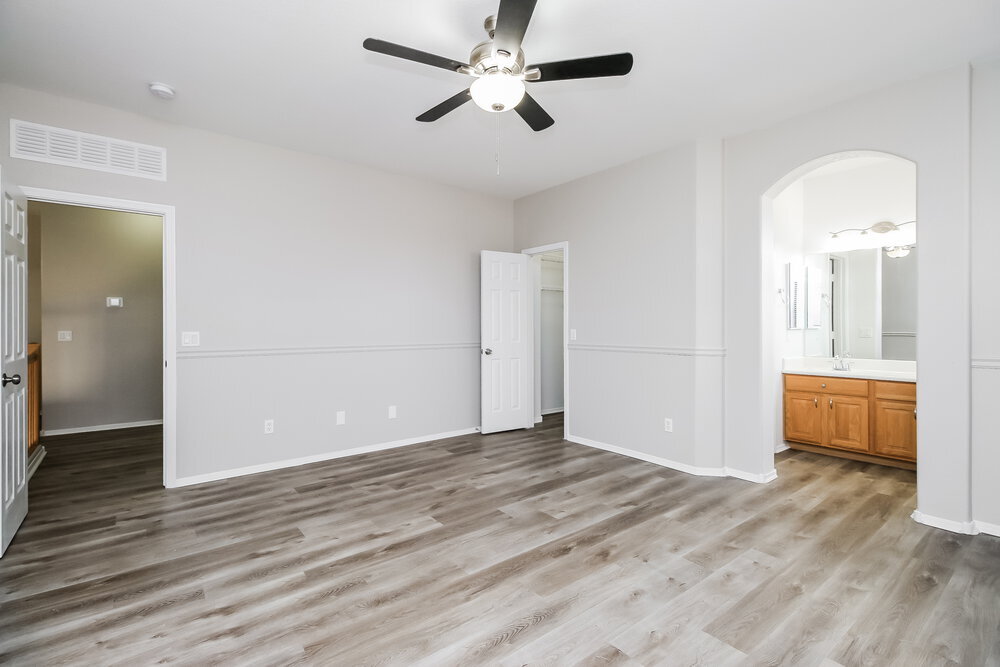 Building Photo - 1247 S Amador