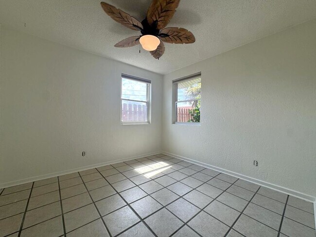 Building Photo - 2/2 in Ormond By The Sea