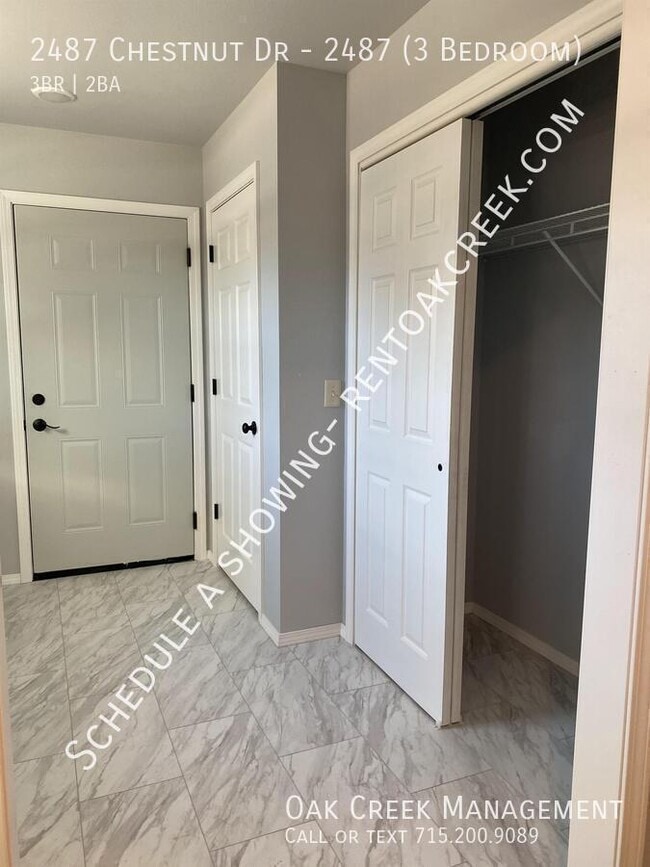 Building Photo - 2487 Chestnut Dr