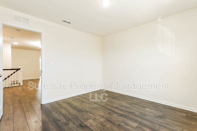Building Photo - 2503 Charleston Dr