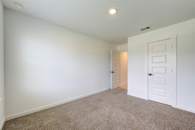Building Photo - 29910 Ousel Falls Ln