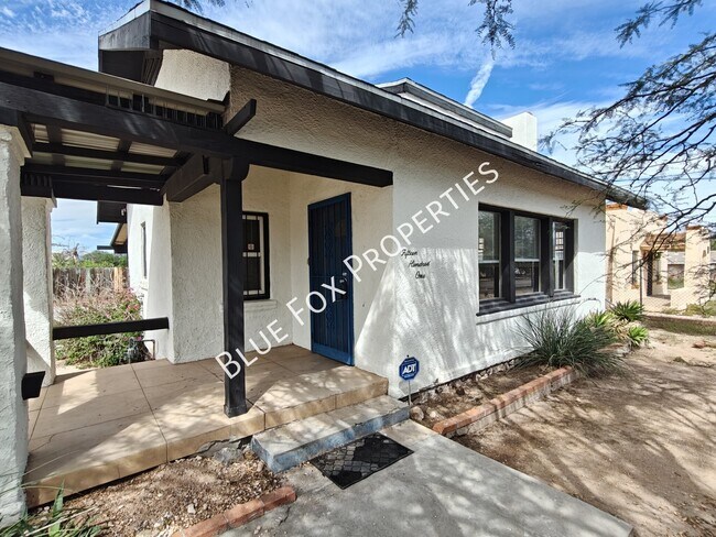 Building Photo - 1501 N 6th Ave