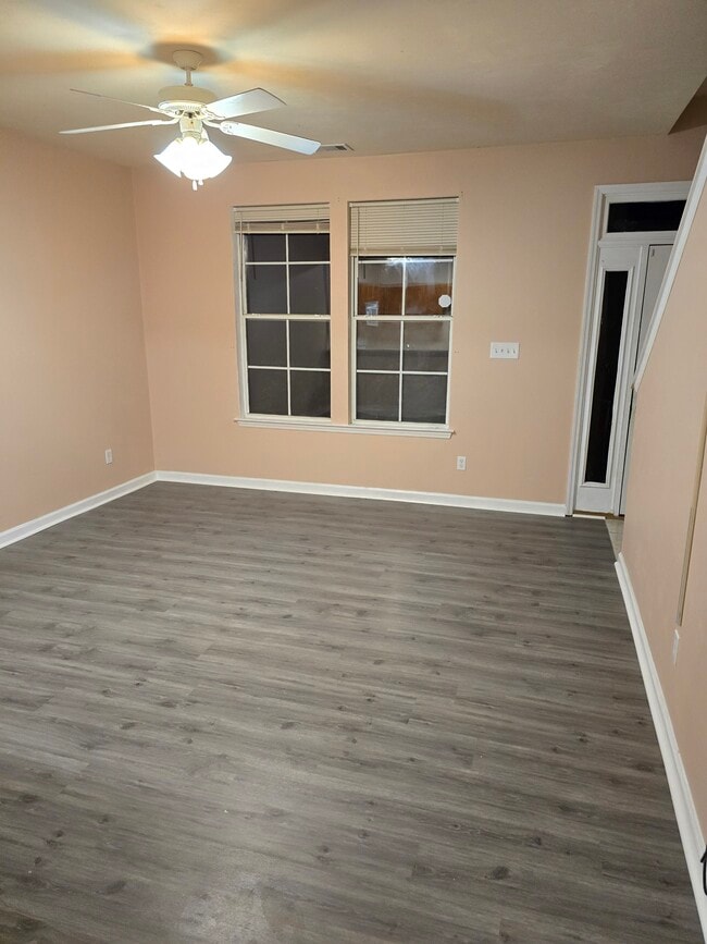 Building Photo - 2014 Midyette Rd