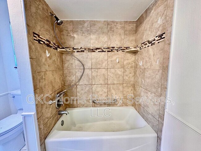 Building Photo - 9817 Grimsbey Ct