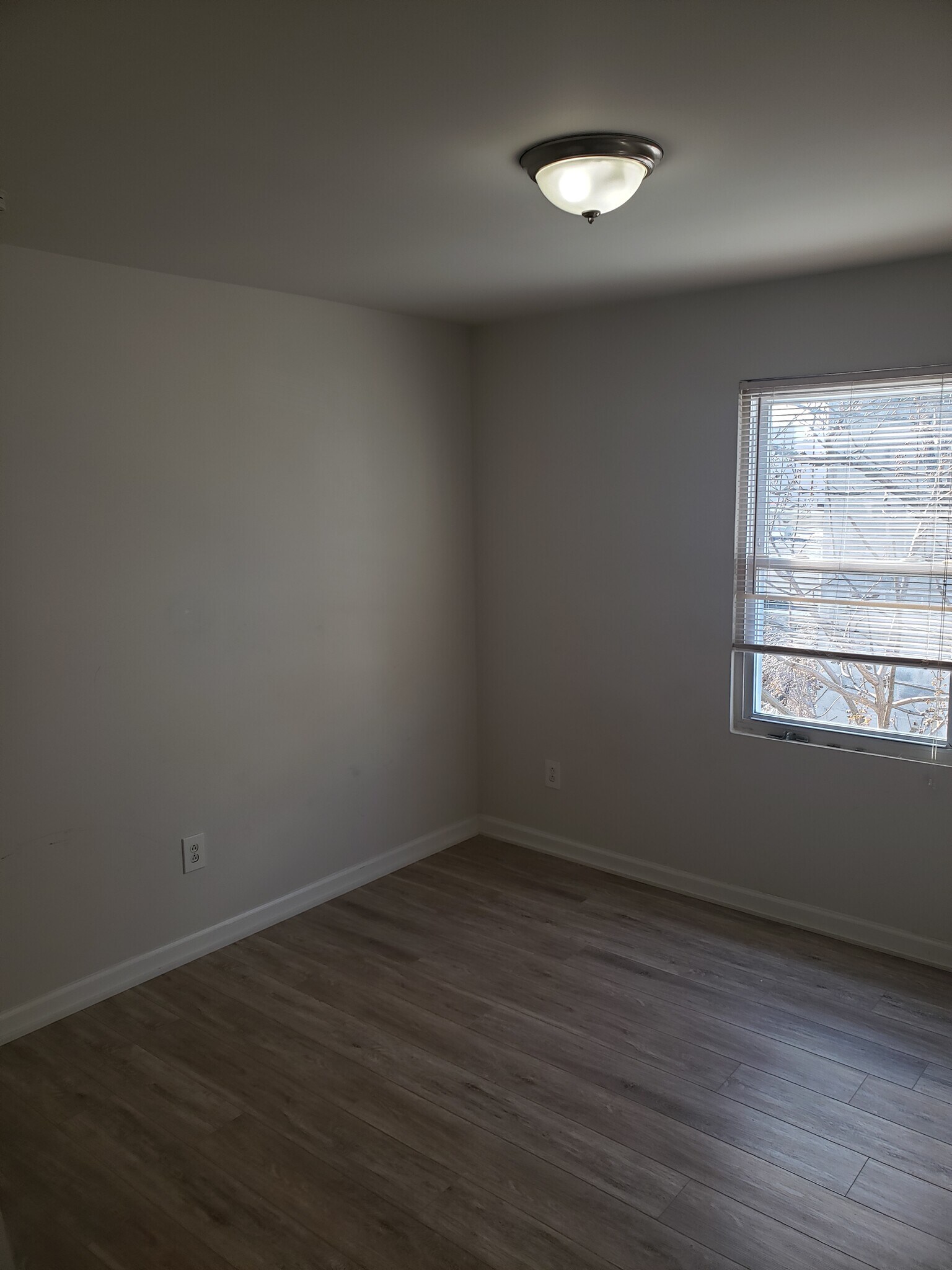 Building Photo - 1322 N 17th St