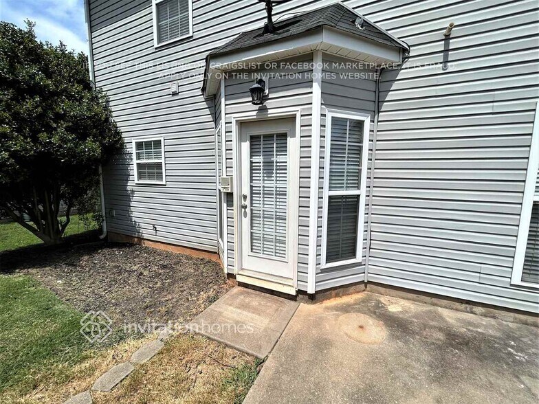 Building Photo - 3709 Wingfield Dr