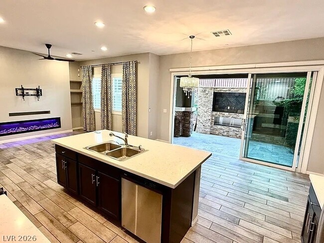 Building Photo - 5707 Garriga Dr