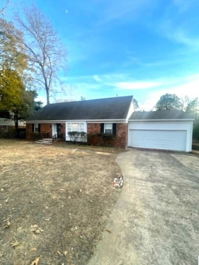 Building Photo - Newly Renovated Home In Raleigh