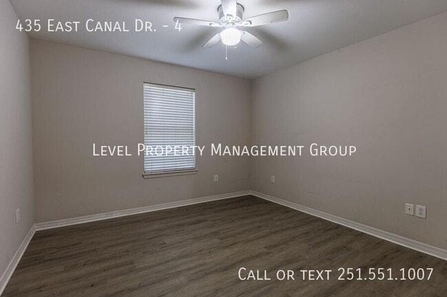 Building Photo - 435 E Canal Dr