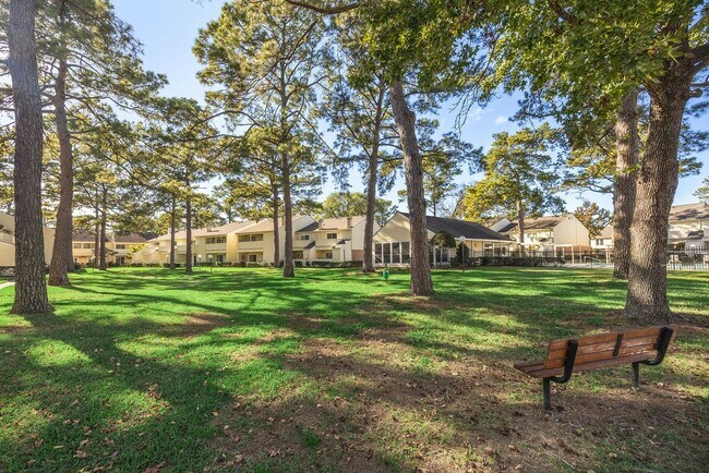 Building Photo - 14555 Wunderlich Dr