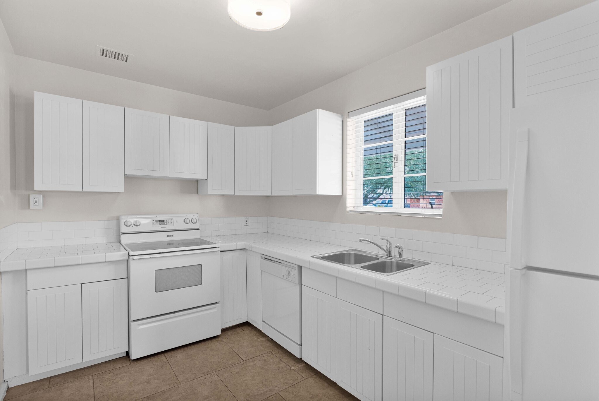 Building Photo - 3015 N 17th Ave