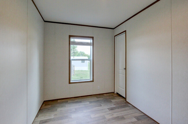 Building Photo - 295 Seays Rd
