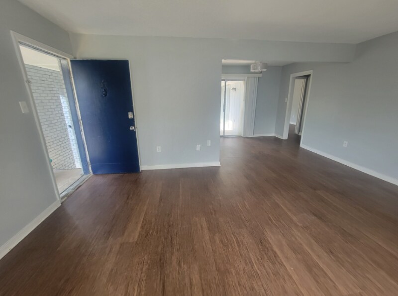 Building Photo - 225 W McDowell Rd