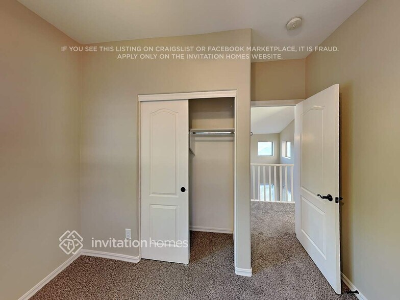 Building Photo - 14541 W Maui Ln