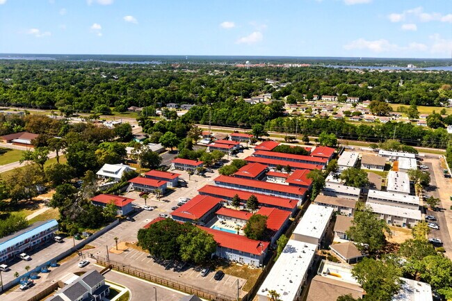 Building Photo - 1282 Beach Blvd
