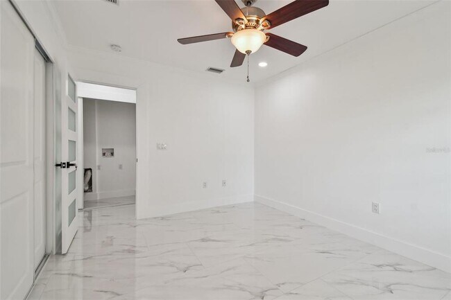 Building Photo - 8708 Thornwood Ln