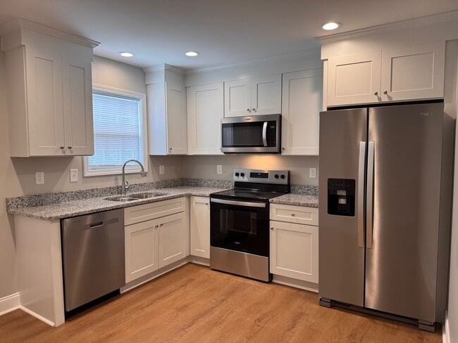 Building Photo - 2074