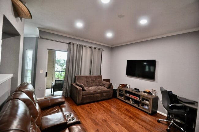 Building Photo - 3231 Allen Pkwy