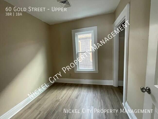 Building Photo - 60 Gold St