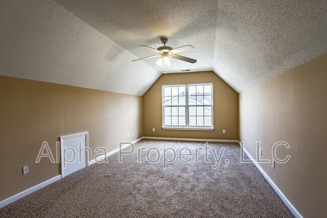 Building Photo - 631 Timber Walk Dr