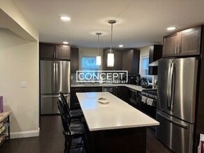 Building Photo - 68 Stanley Ave