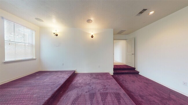 Building Photo - 18814 Cove Vista Ln