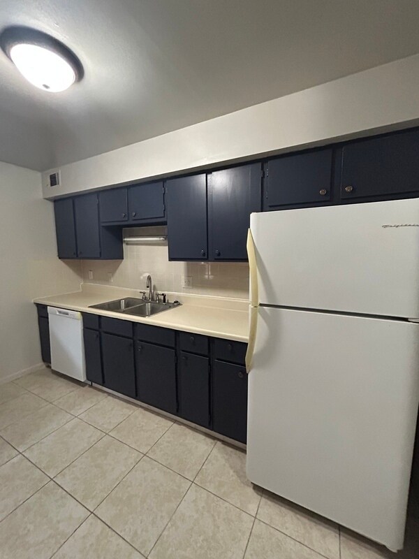 Building Photo - 9109 Troon Ln